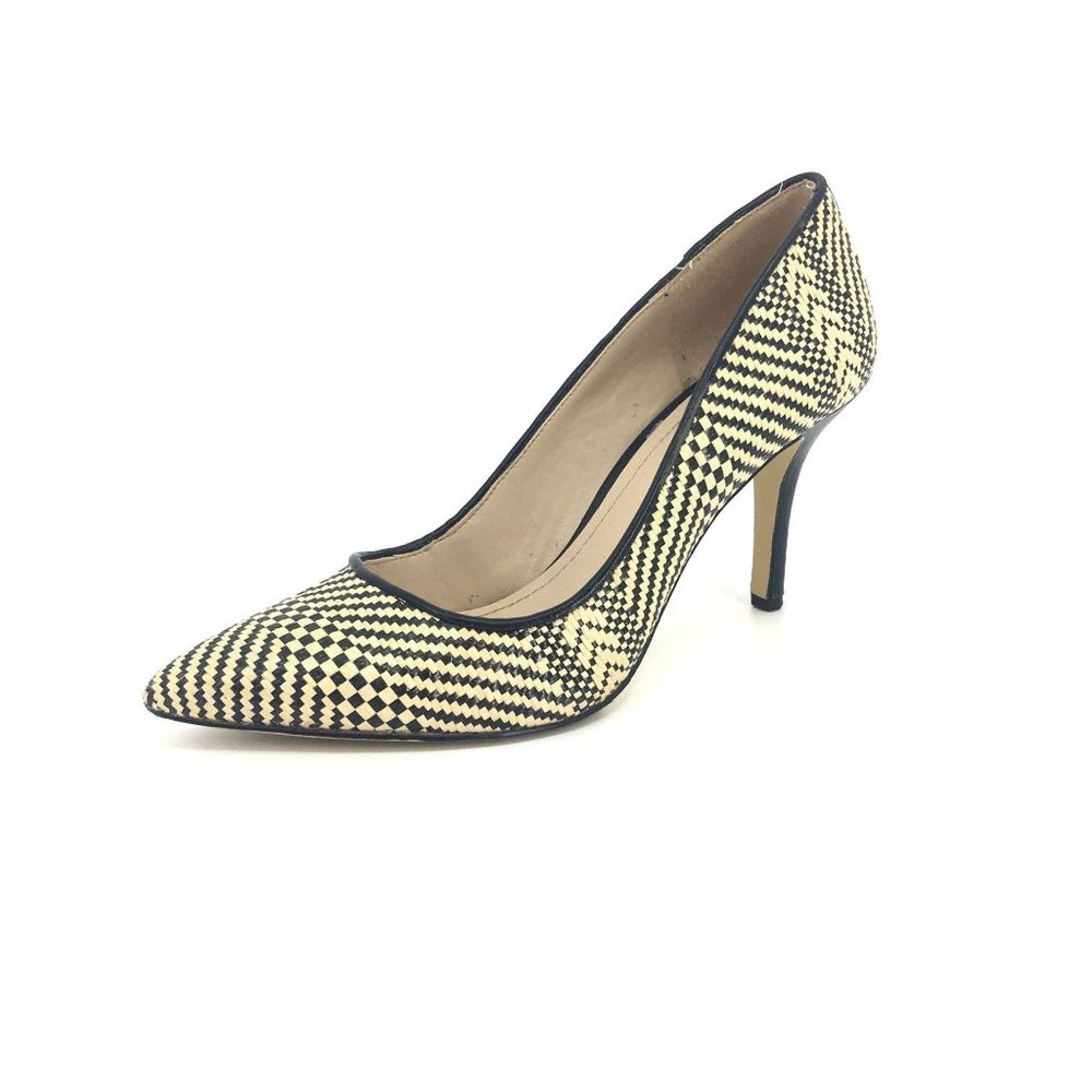 BCBGeneration Black And Cream Woven Pump sz 7